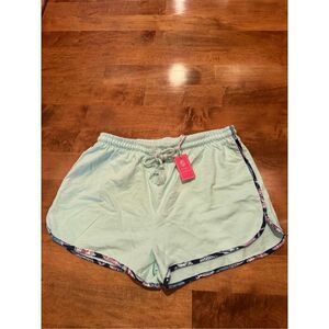 Woman’s new with tags simply southern shorts size large